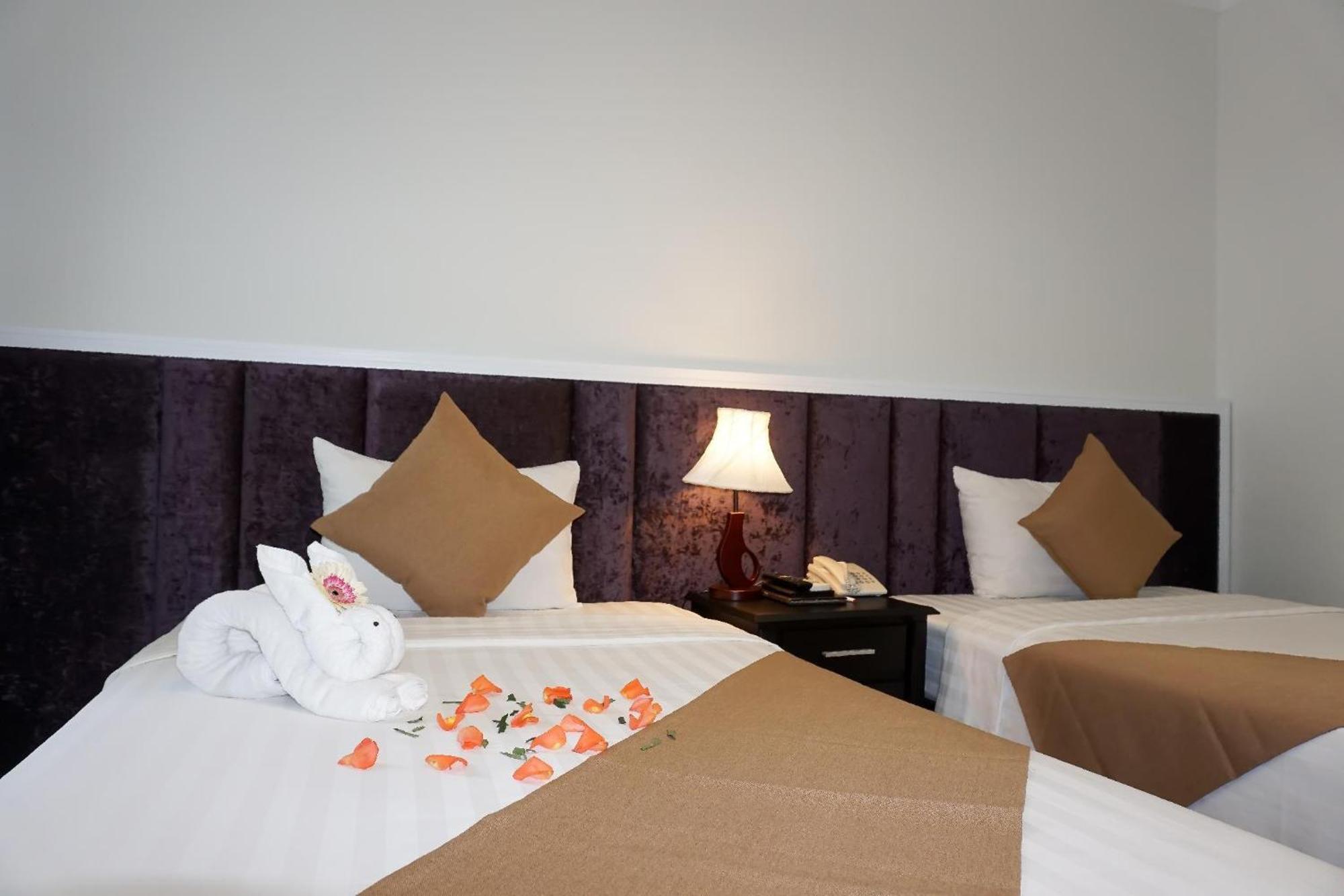 Adina 3 Star Hotel Дананг Экстерьер фото
